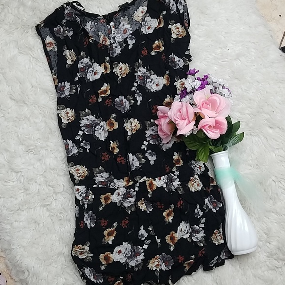 Forever 21 Other - Sold LAST CHANCE! FOREVER21 FLORAL ROMPER